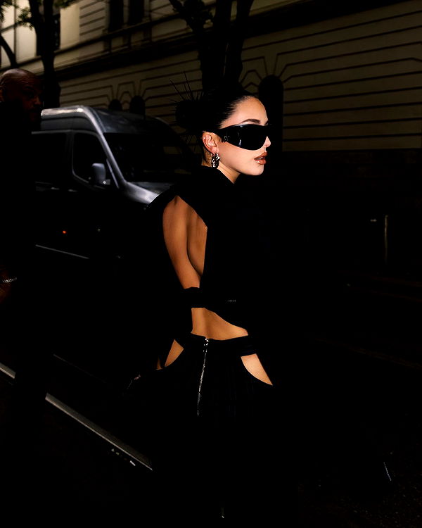 camilla_classy image ~ Altpins