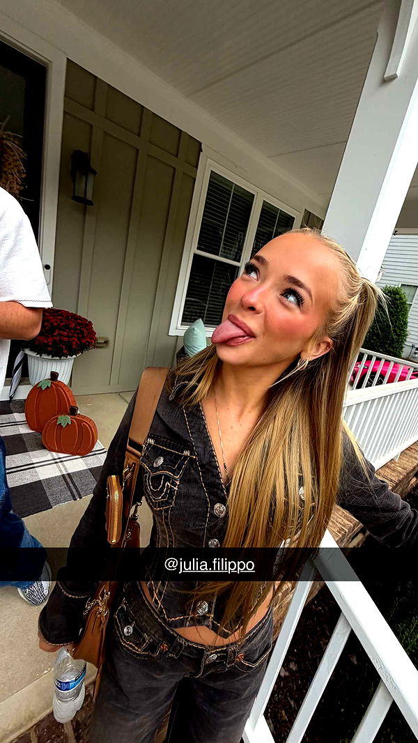 camilla_classy image ~ Altpins