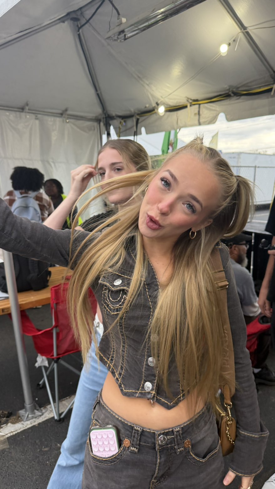 camilla_classy snapchat image archive image