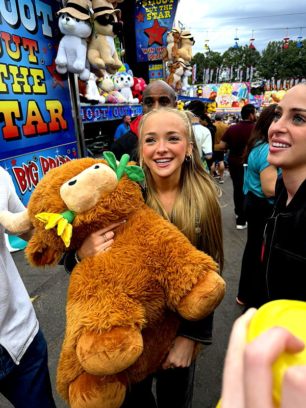 camilla_classy image ~ Altpins