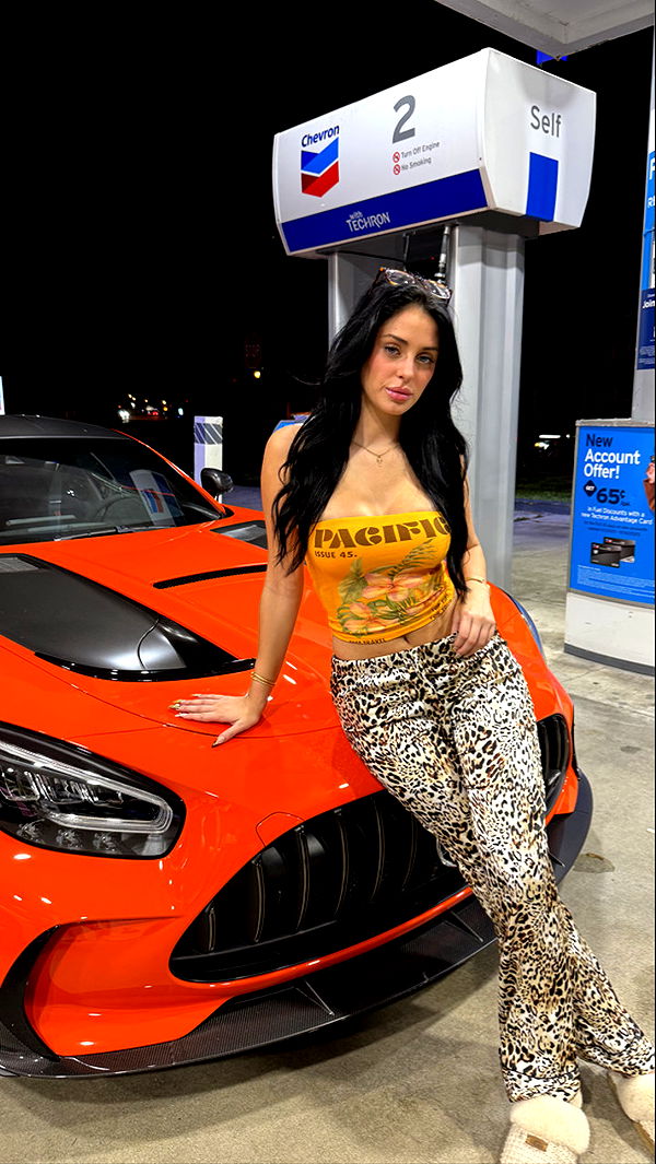 camilla_classy image ~ Altpins