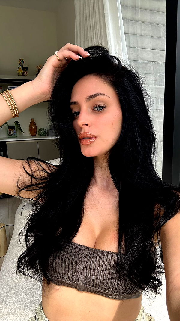 camilla_classy image ~ Altpins