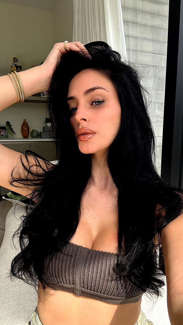 camilla_classy image ~ Altpins