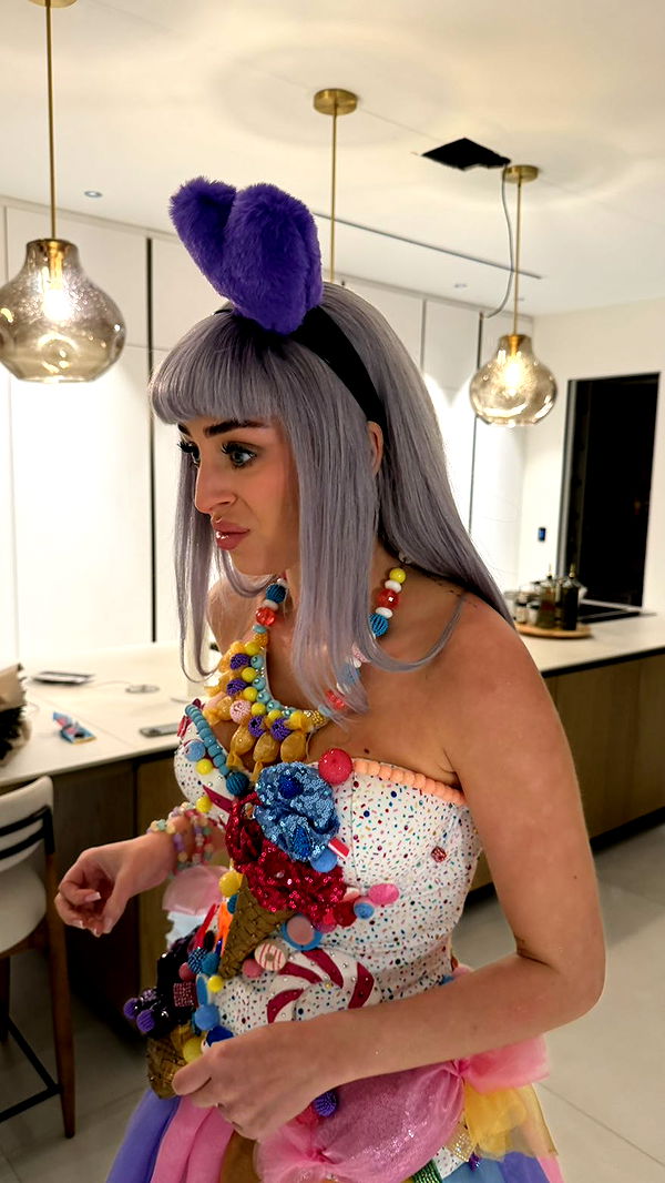 camilla_classy image ~ Altpins