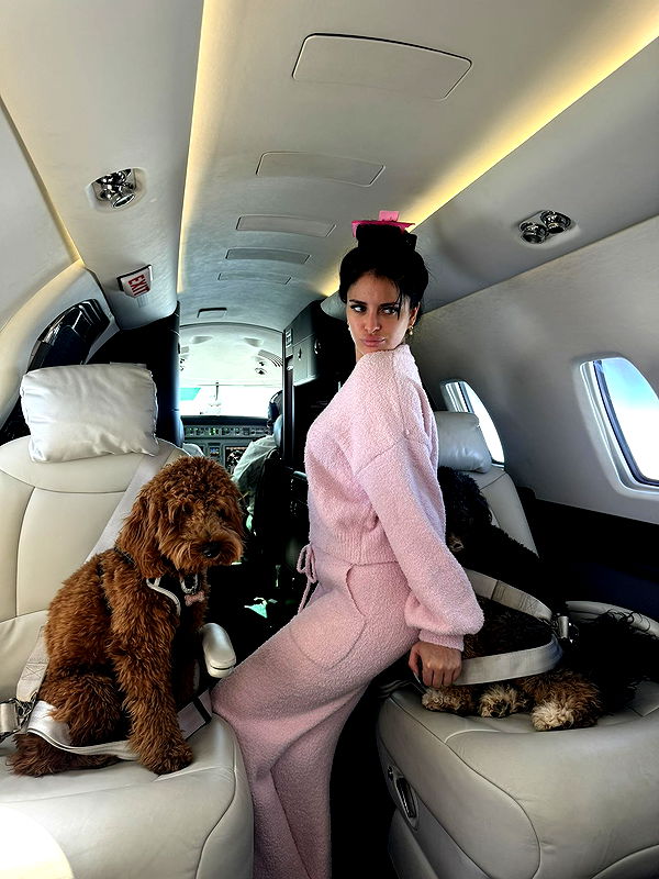 camilla_classy image ~ Altpins