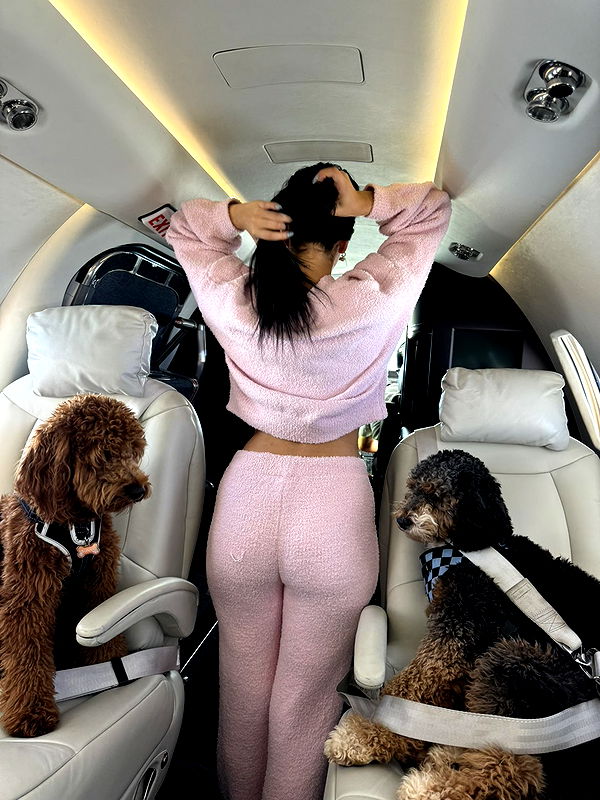 camilla_classy image ~ Altpins