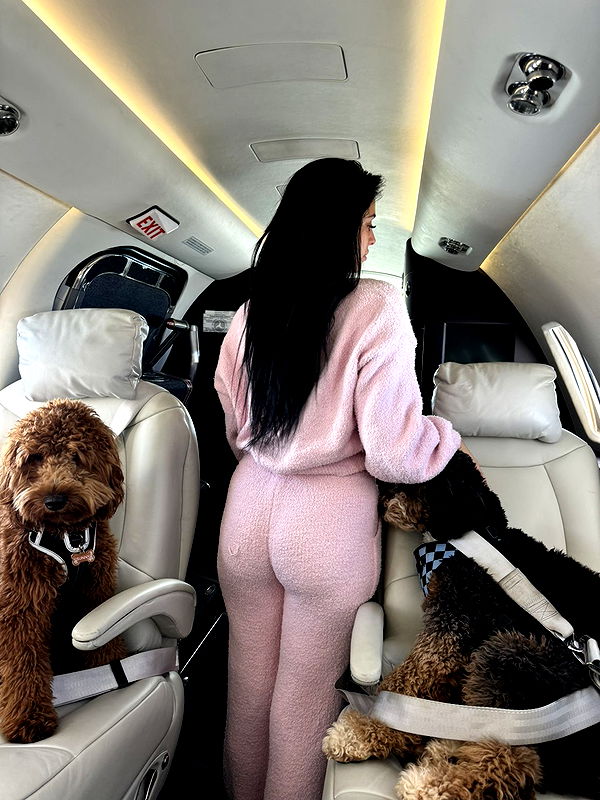 camilla_classy image ~ Altpins