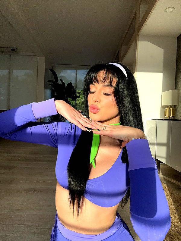 camilla_classy image ~ Altpins