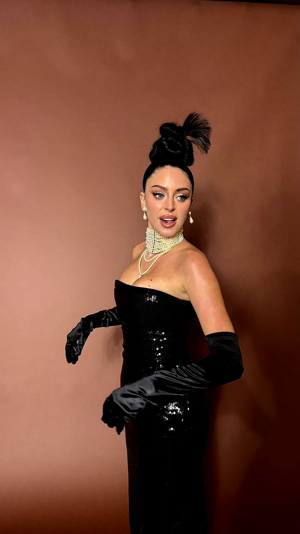 camilla_classy image ~ Altpins