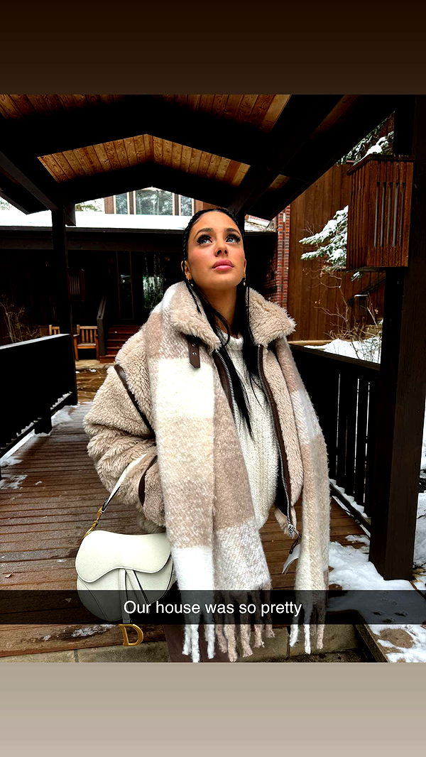 camilla_classy image ~ Altpins