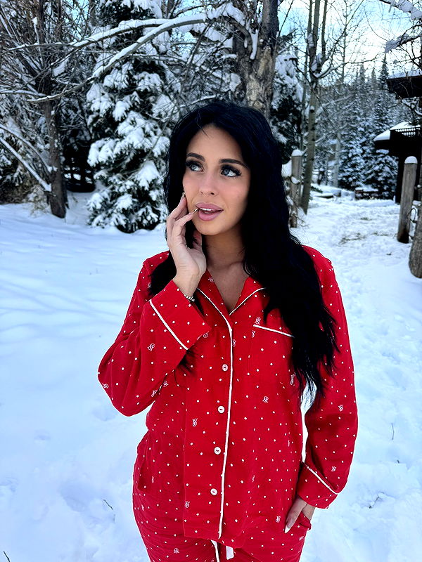 camilla_classy image ~ Altpins