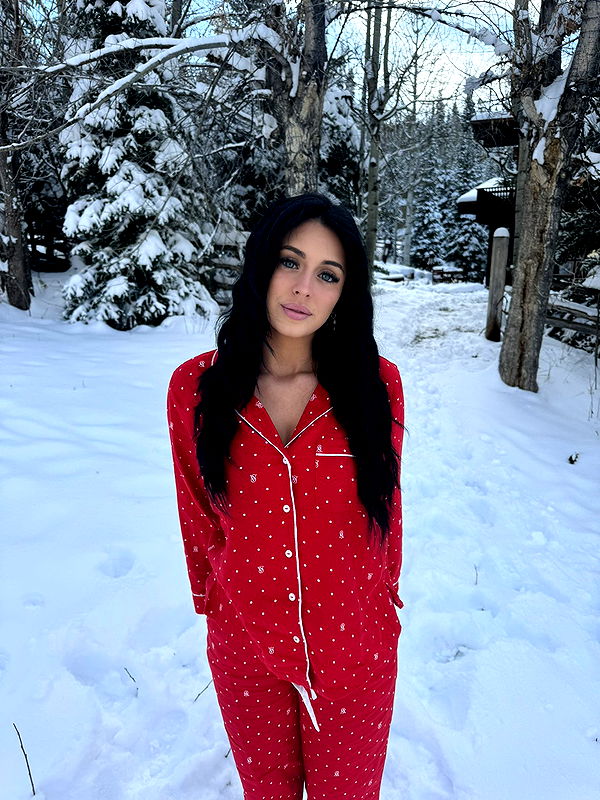 camilla_classy image ~ Altpins