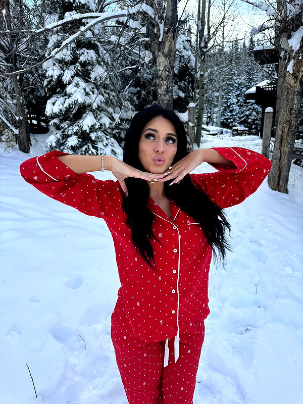 camilla_classy image ~ Altpins