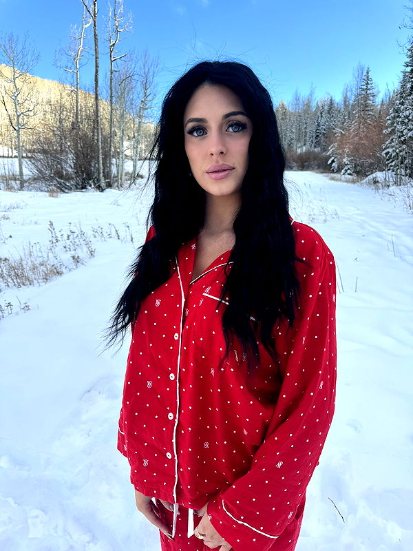 camilla_classy image ~ Altpins