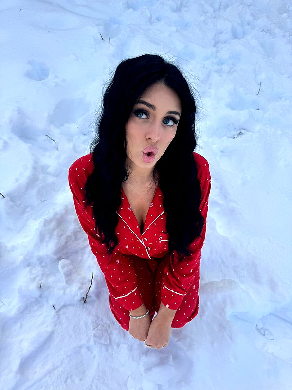 camilla_classy image ~ Altpins