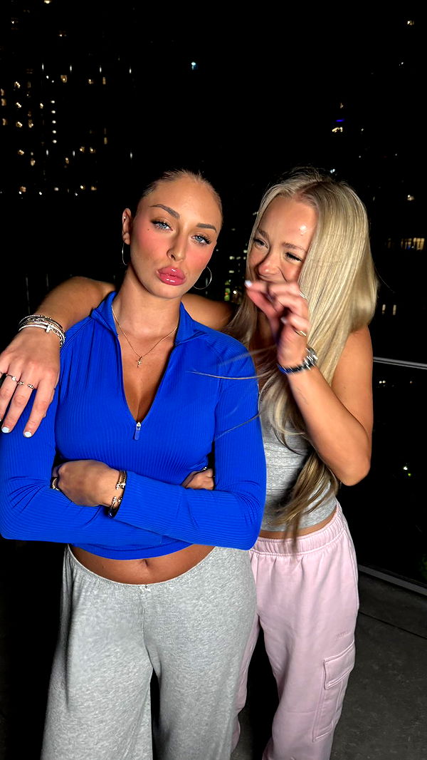 camilla_classy image ~ Altpins