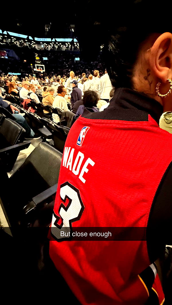 camilla_classy image ~ Altpins