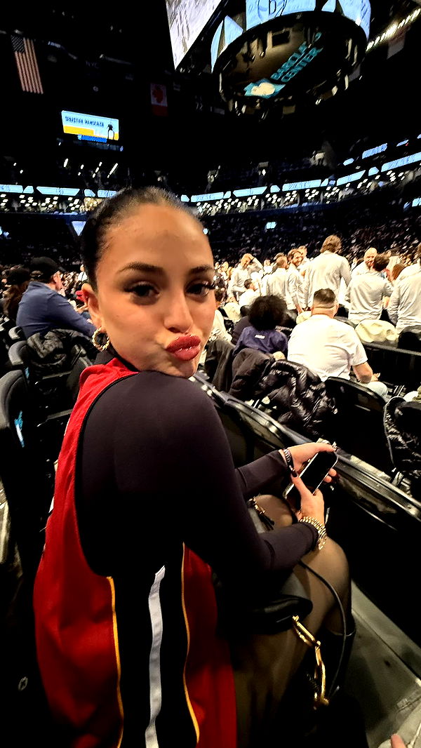 camilla_classy image ~ Altpins