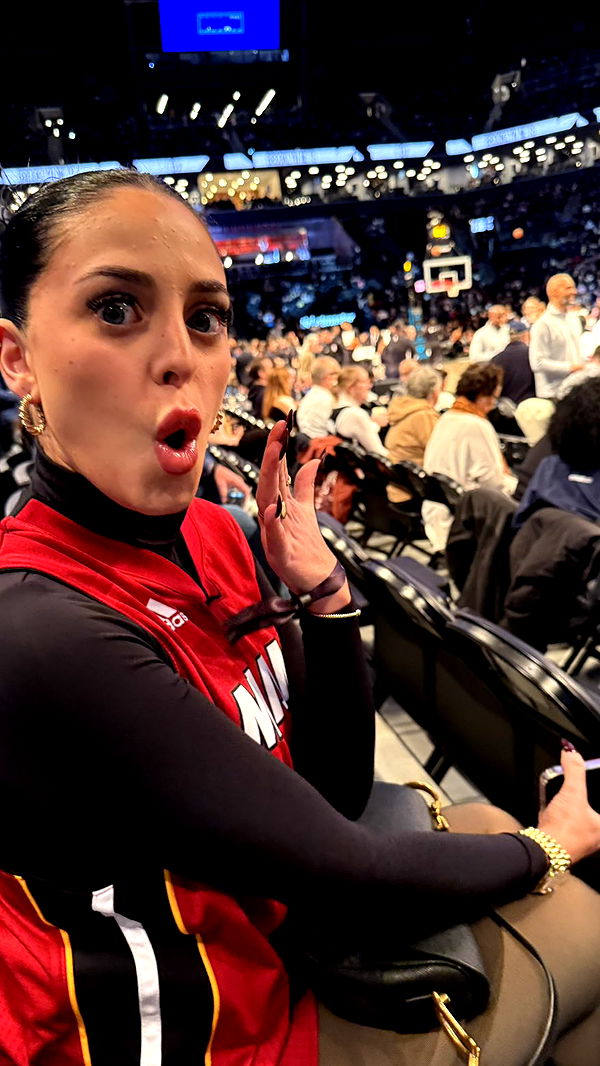 camilla_classy image ~ Altpins