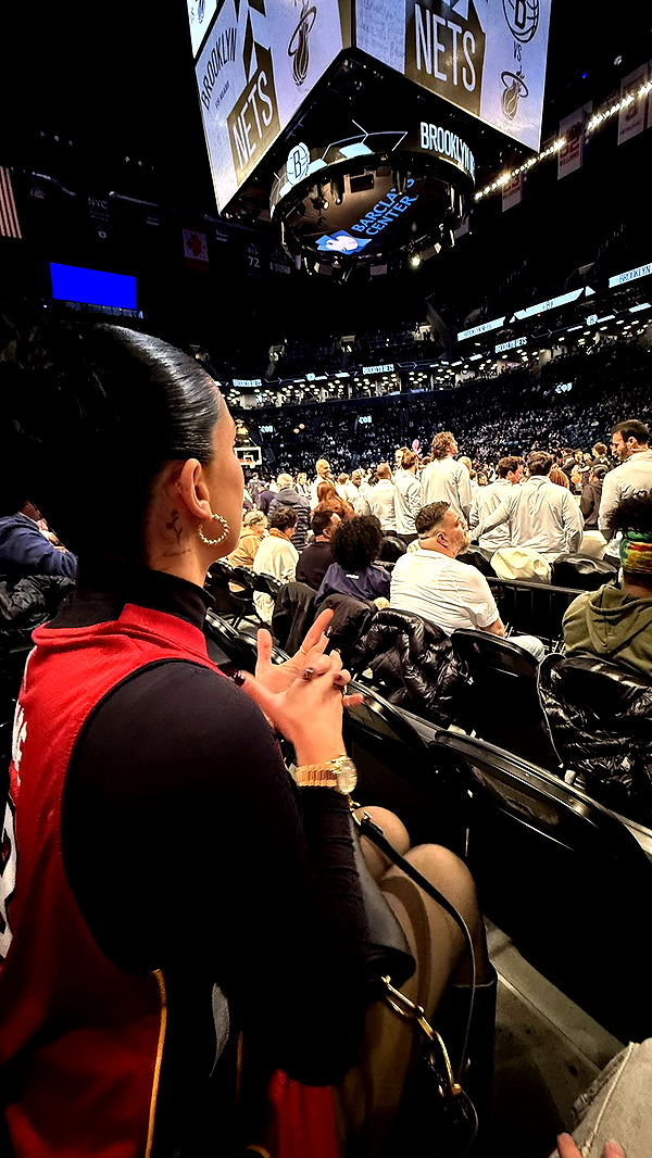 camilla_classy image ~ Altpins