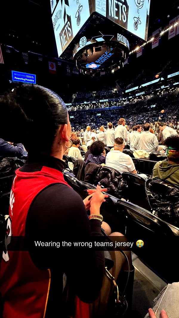 camilla_classy image ~ Altpins