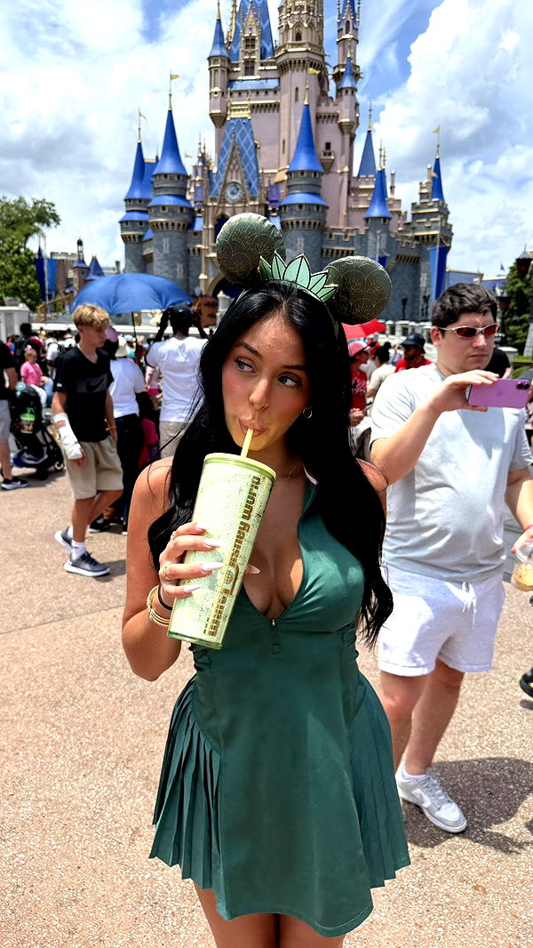 camilla_classy image ~ Altpins