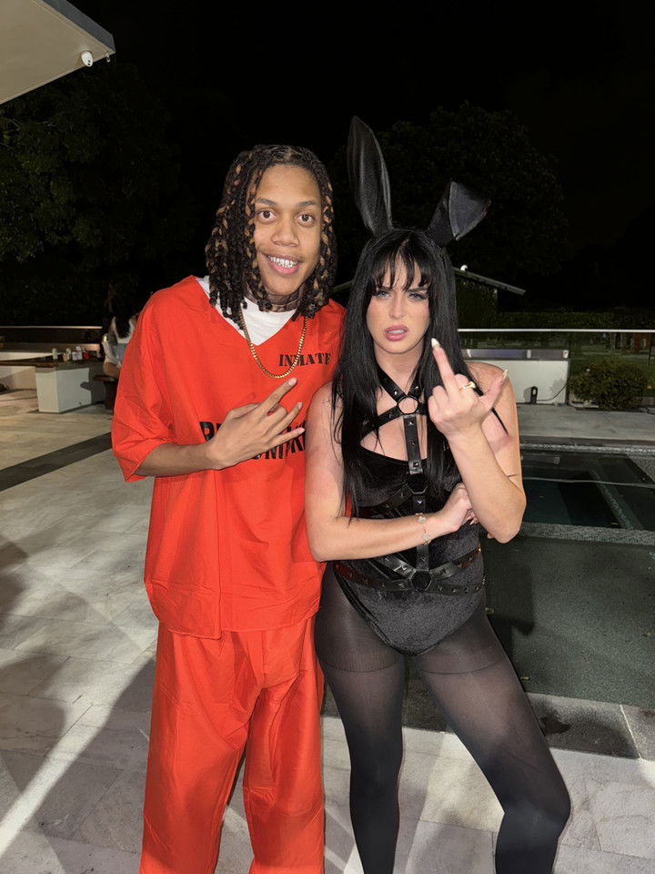 camilla_classy snapchat image archive image