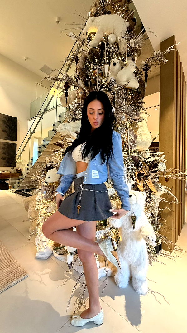 camilla_classy image ~ Altpins