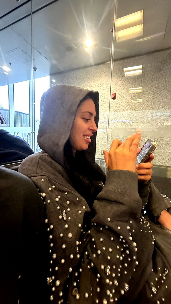 camilla_classy image ~ Altpins