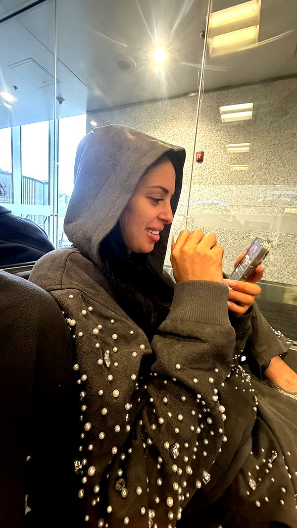 camilla_classy image ~ Altpins