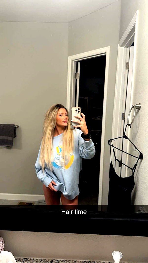 carlyhartxx snapchat image archive image