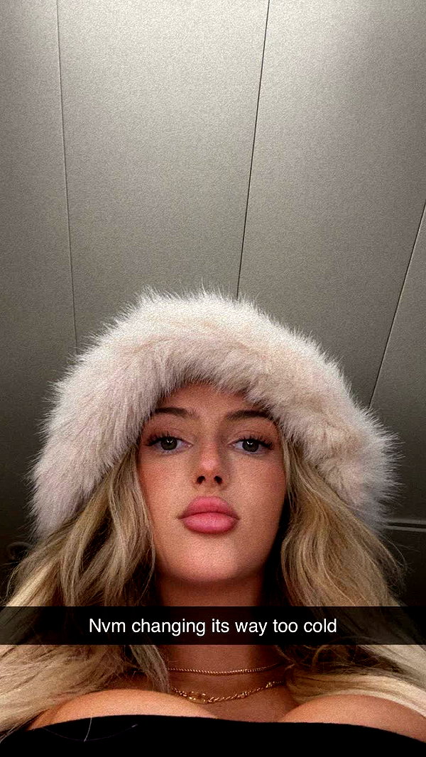 carlyhartxx snapchat image archive image