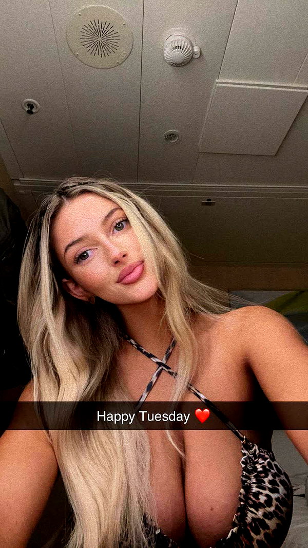 carlyhartxx snapchat image archive image