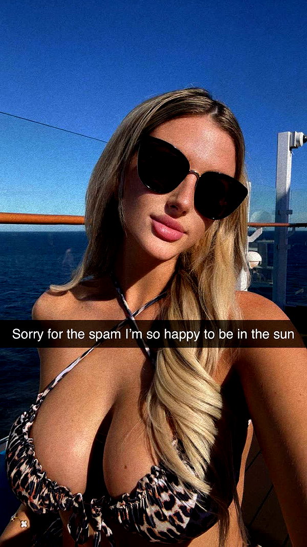 carlyhartxx snapchat image archive image