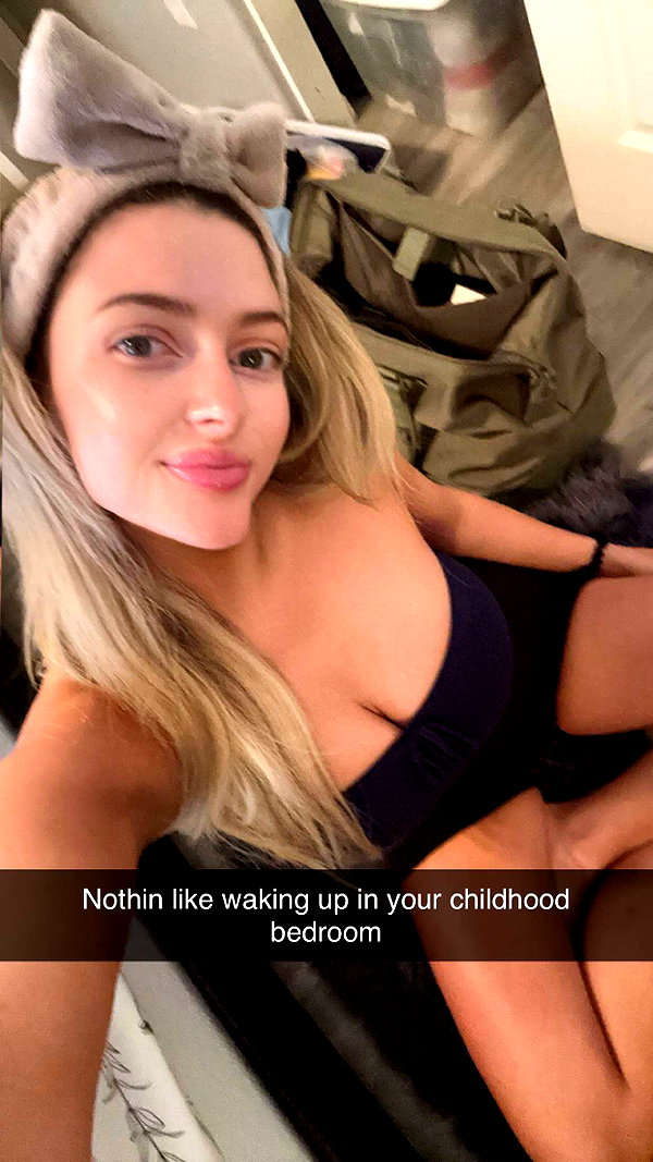 carlyhartxx snapchat image archive image