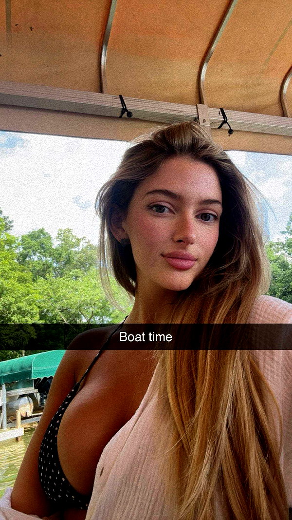 carlyhartxx snapchat image archive image