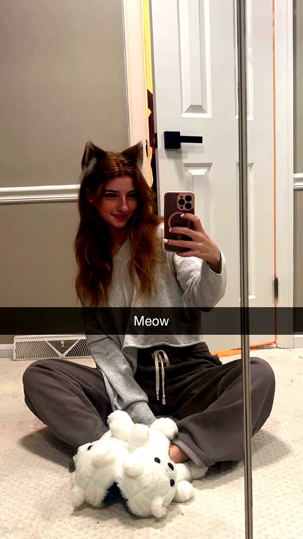 carmmieecat image ~ Altpins