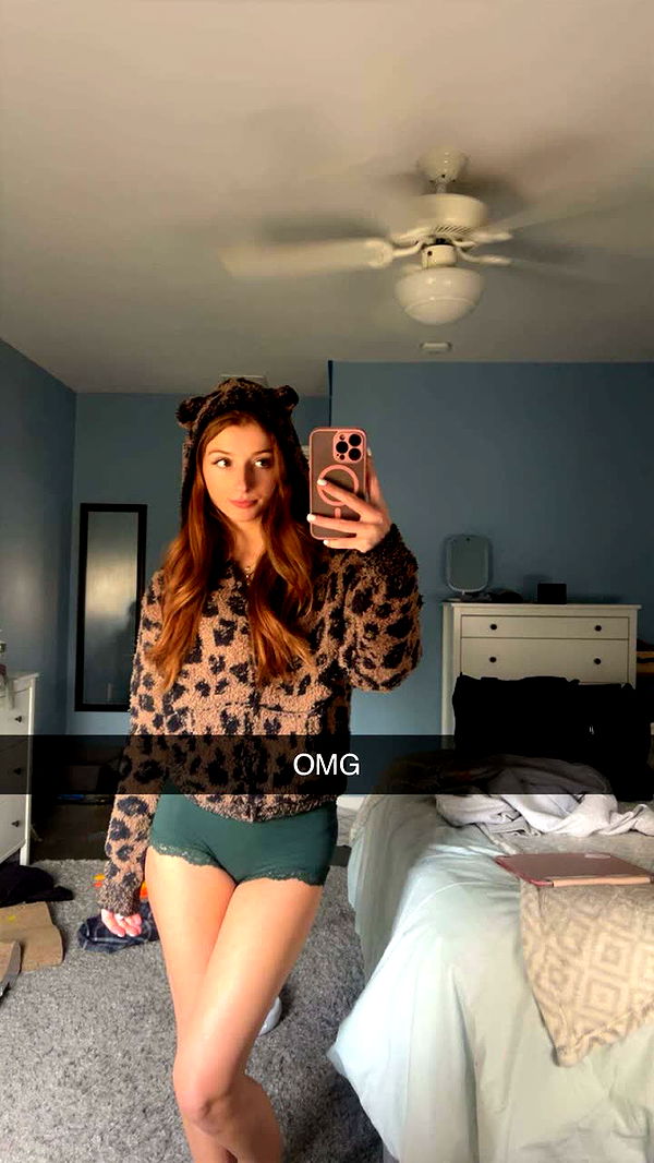 carmmieecat image ~ Altpins