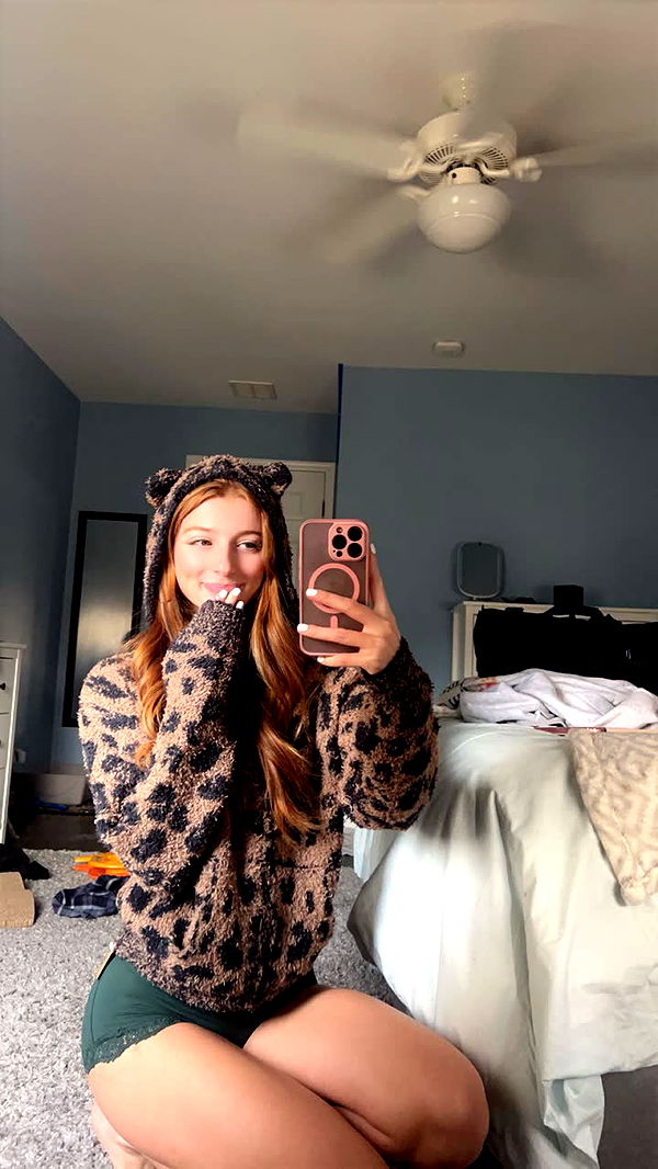 carmmieecat image ~ Altpins