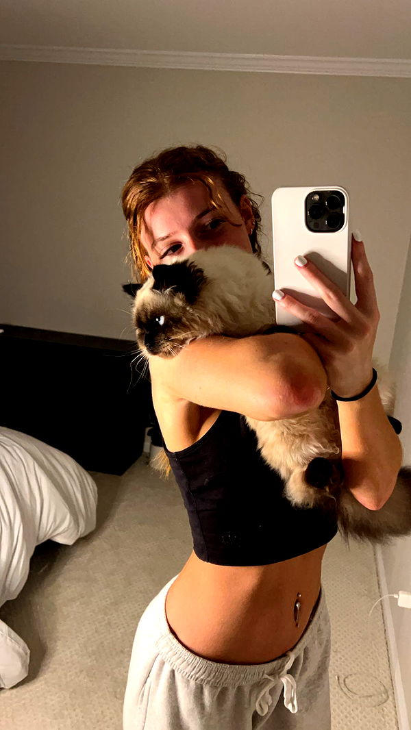 carmmieecat image ~ Altpins