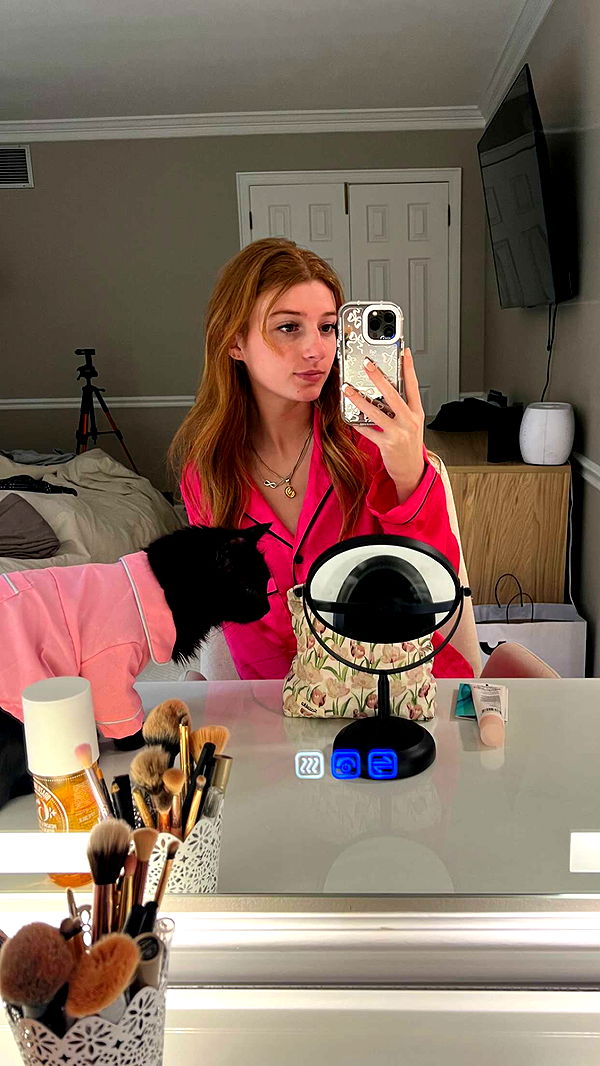 carmmieecat image ~ Altpins