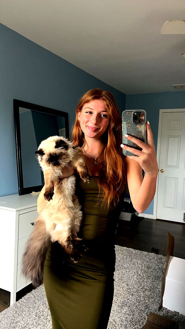 carmmieecat image ~ Altpins