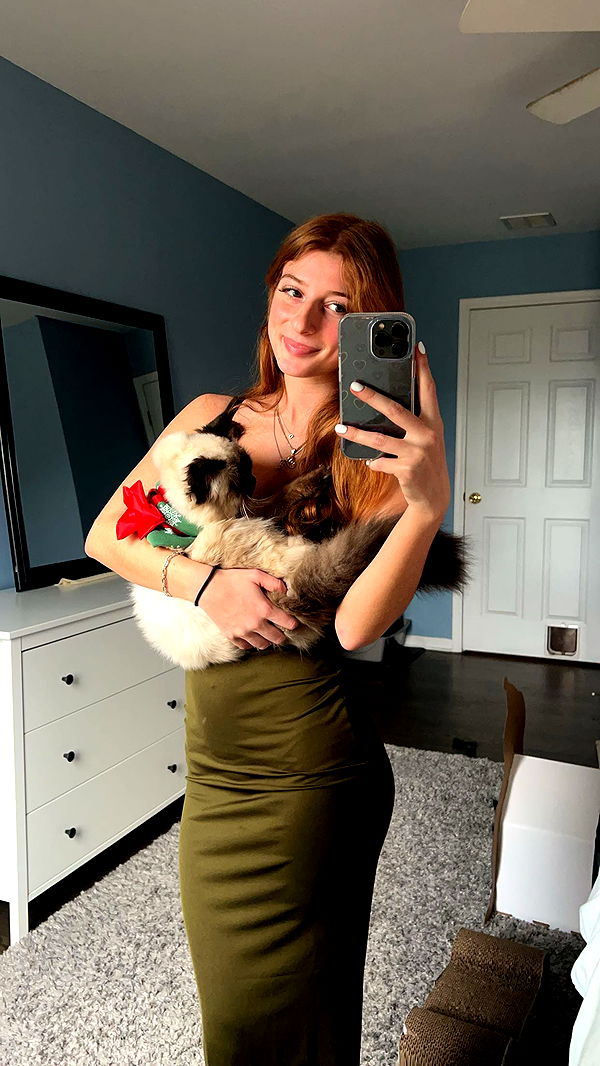 carmmieecat image ~ Altpins