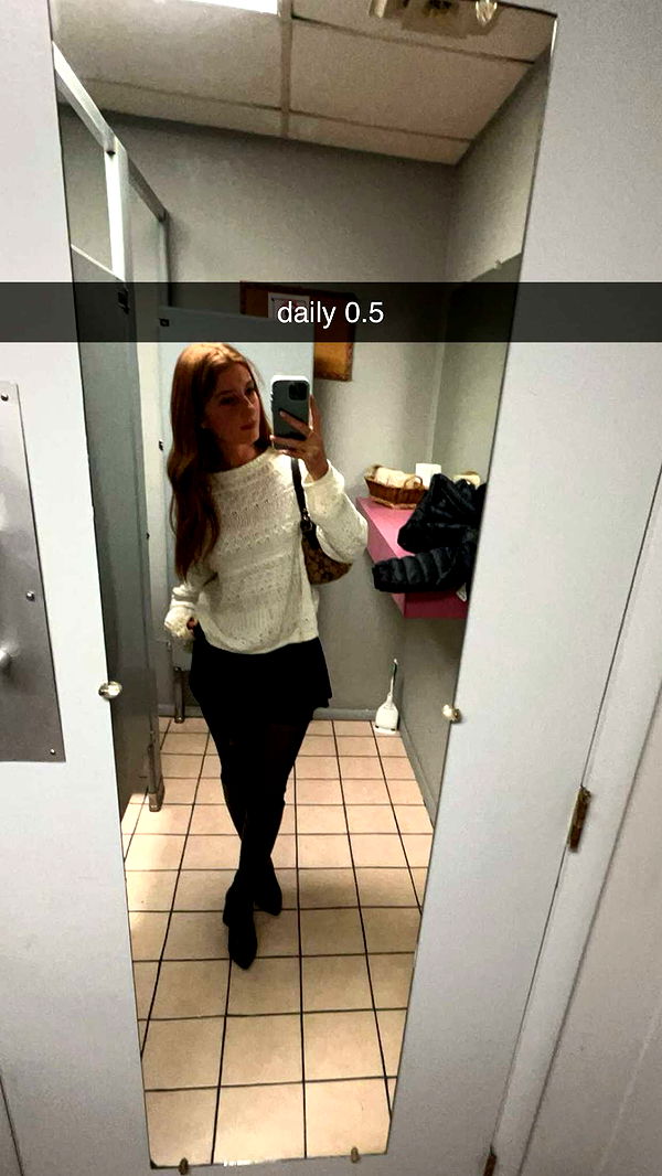 carmmieecat image ~ Altpins