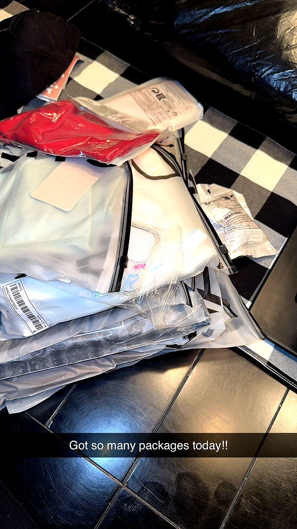 carmmieecat image ~ Altpins