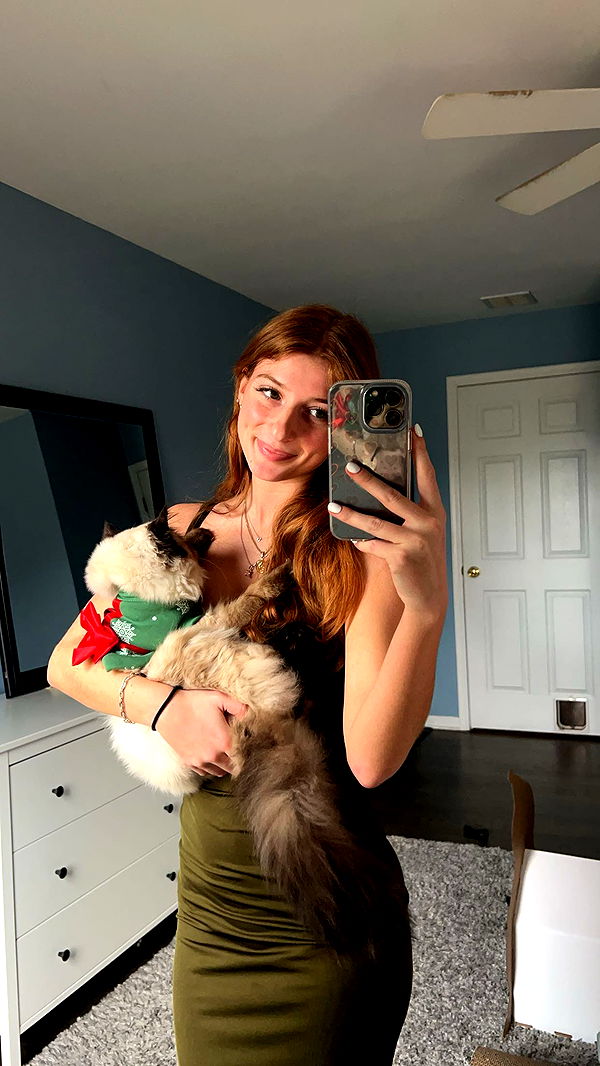 carmmieecat image ~ Altpins