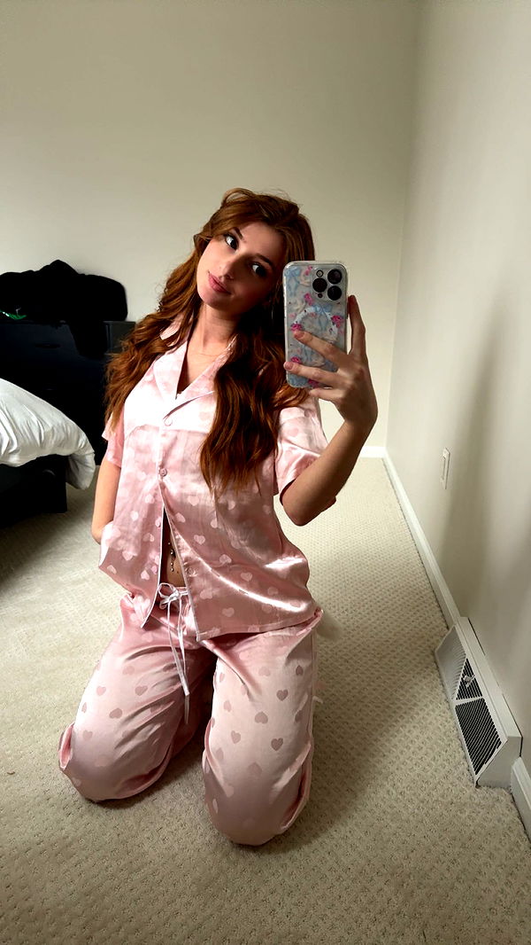 carmmieecat image ~ Altpins