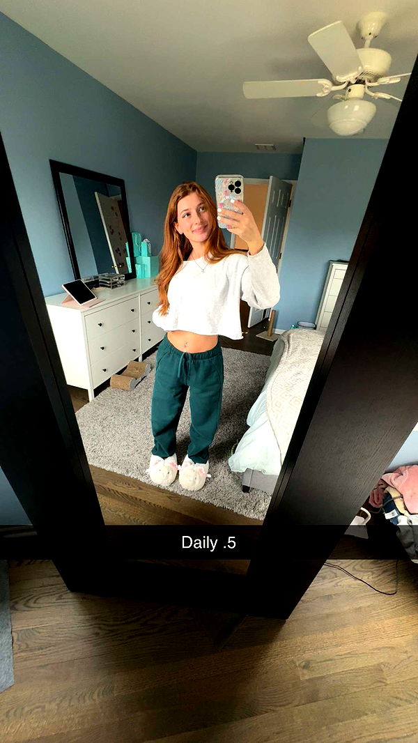 carmmieecat image ~ Altpins