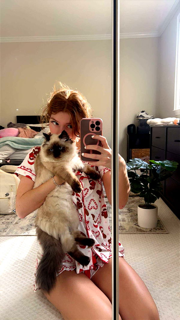 carmmieecat image ~ Altpins