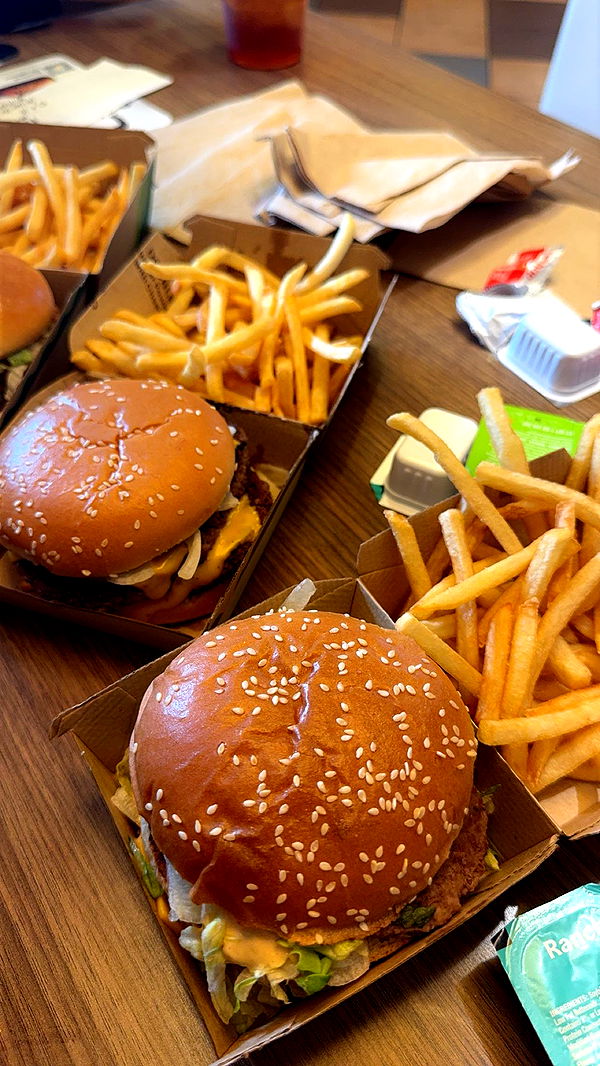 carmmieecat image ~ Altpins